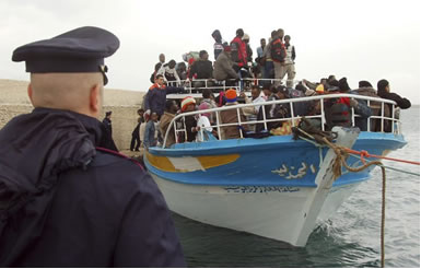 Imigrantes ilegais capturados na Itália
